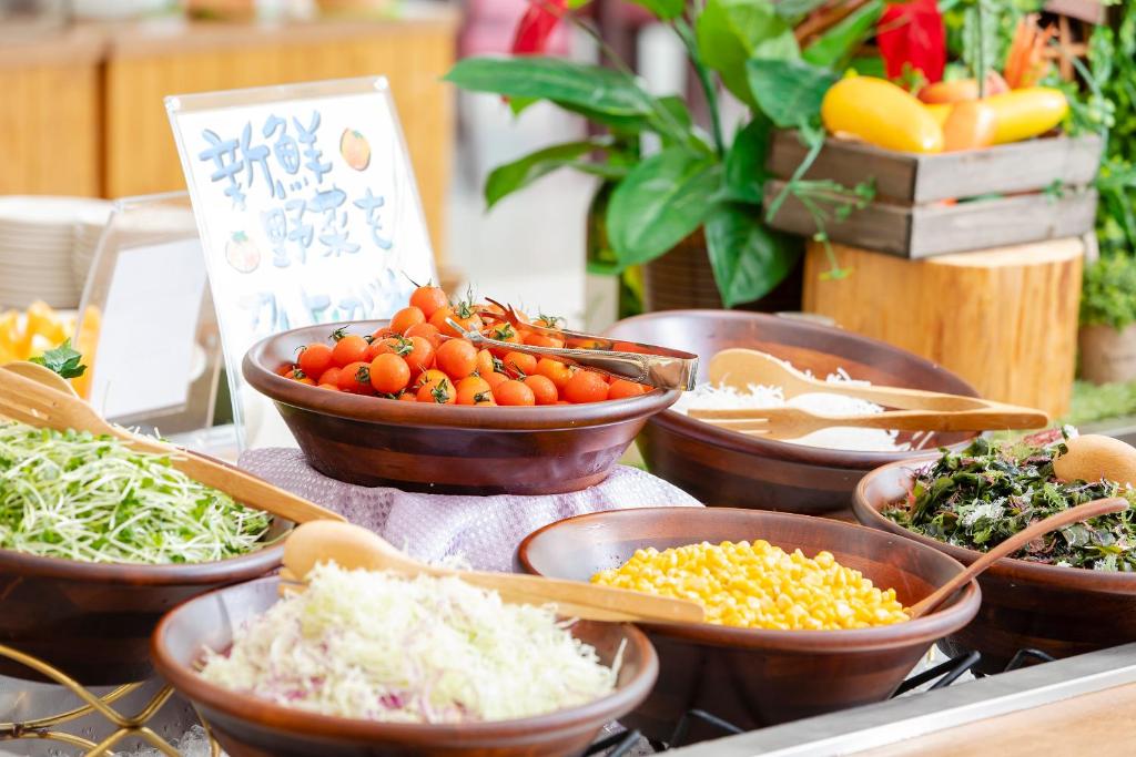 Ana Holiday Inn Resort Miyazaki Ihg Salad Bar