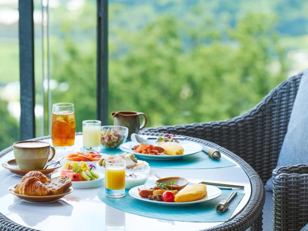 Ana Intercontinental Beppu Resort Spa Breakfast Balcony Table