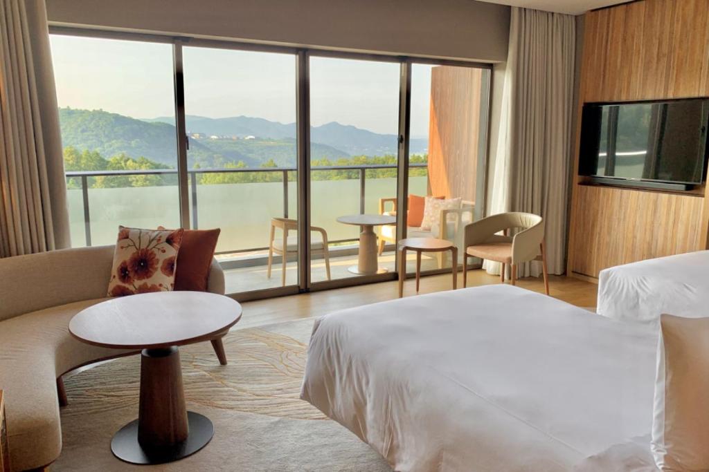 Ana Intercontinental Beppu Resort Spa Room Mountain View