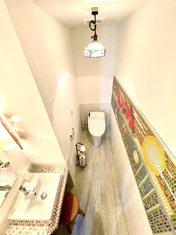 Andon Ryokan Modern Bathroom