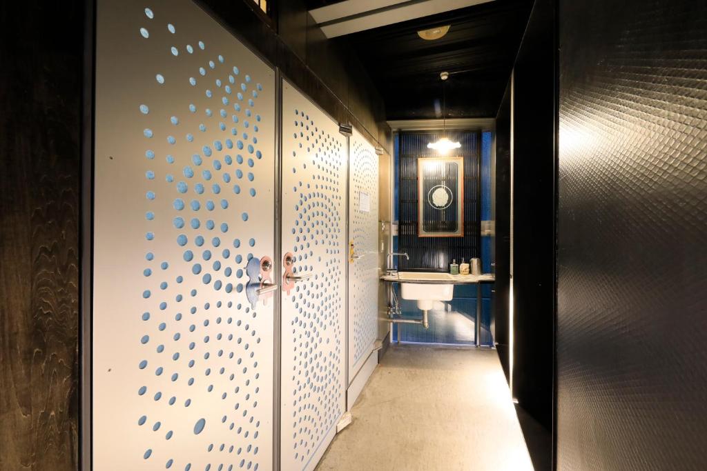 Andon Ryokan Modern Hallway