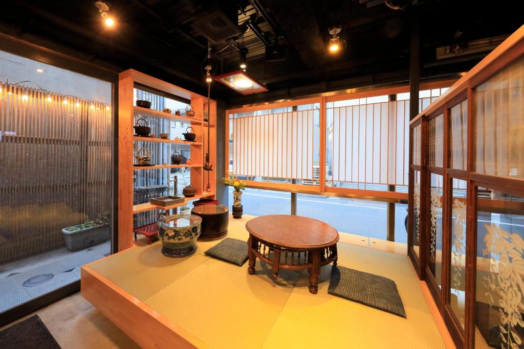 Andon Ryokan Tatami Tearoom