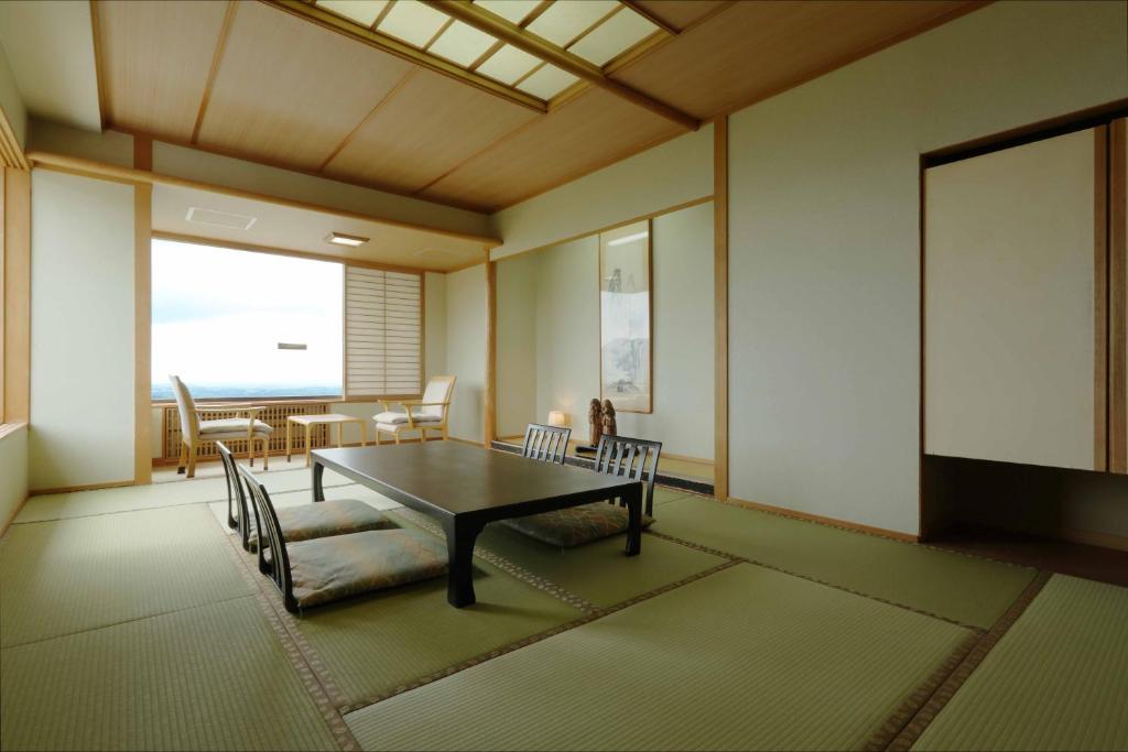 Aokiya Tatami Room Tea Table