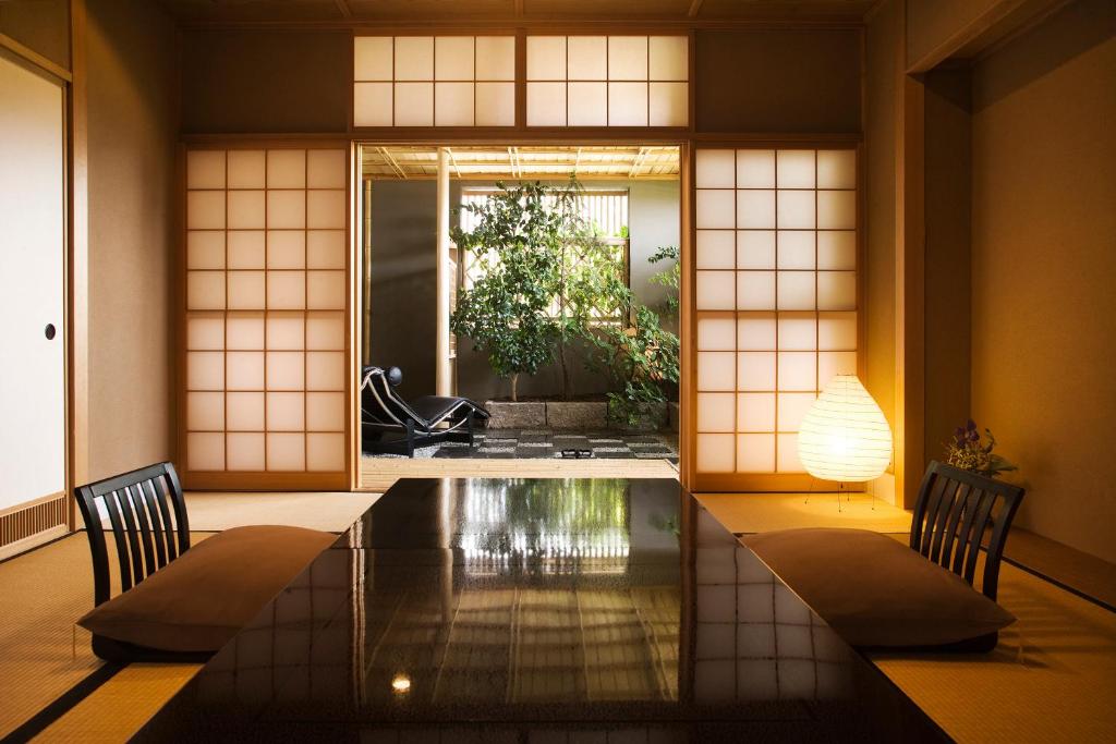 Araya Totoan Tatami Room Garden View