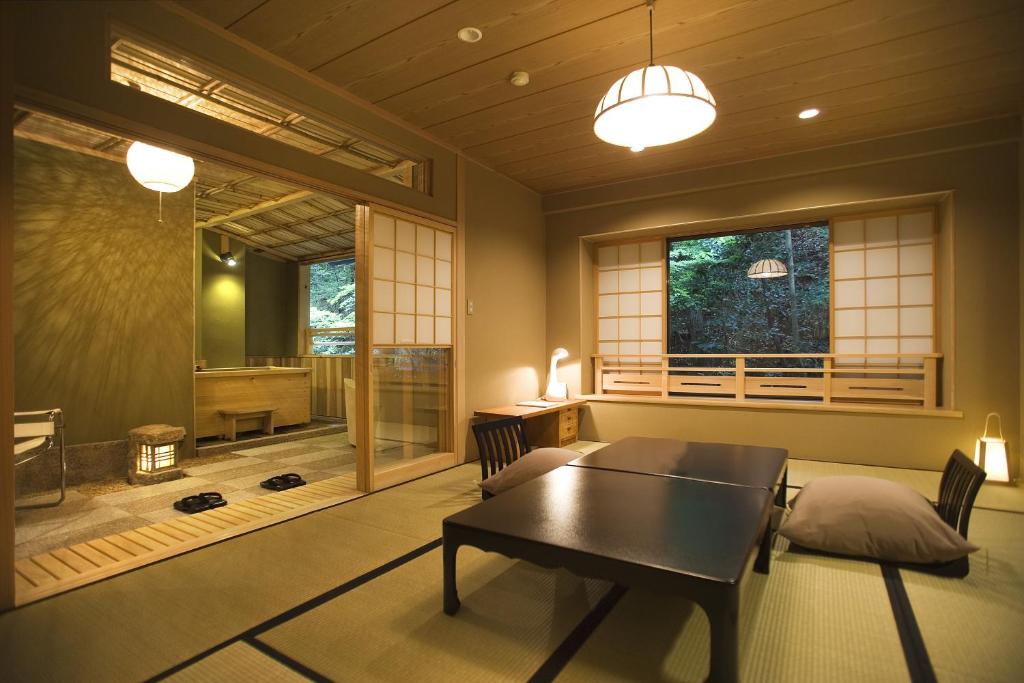 Arayatotoan Tatami Room And Onsen