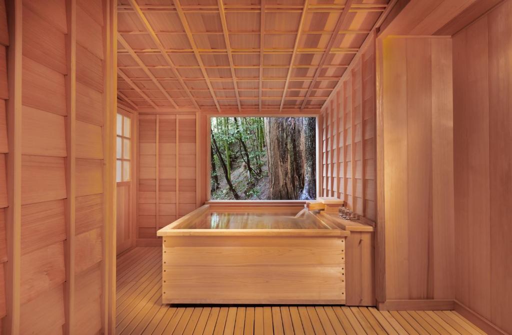 Arayatotoan Wooden Onsen