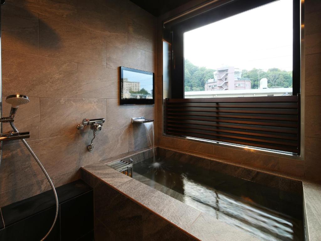 Arima Royal Hotel Onsen Bathroom