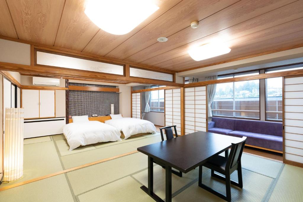 Arimakan Tatami Room Beds Table