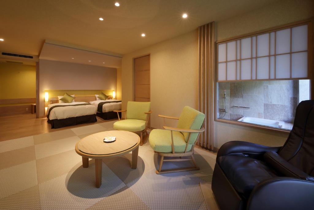Asaya Hotel Modern Tatami Room