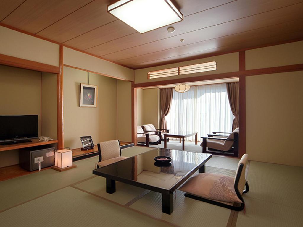 Asaya Hotel Tatami Room Interior