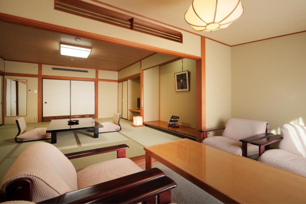 Asaya Hotel Traditional Room Tatami