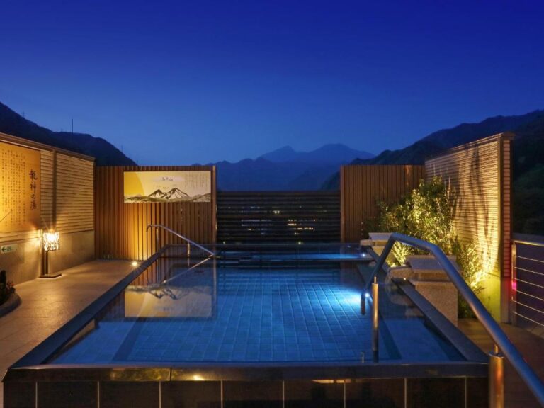 Asayahotel Outdoor Onsen