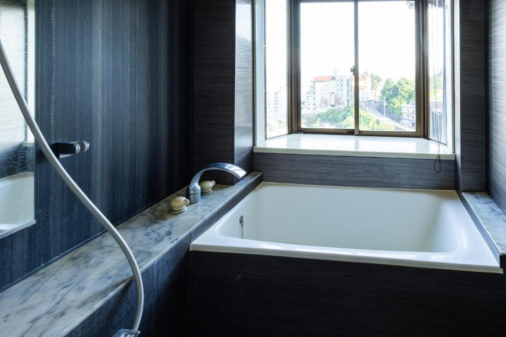 Atagawa Prince Hotel Bathroom View