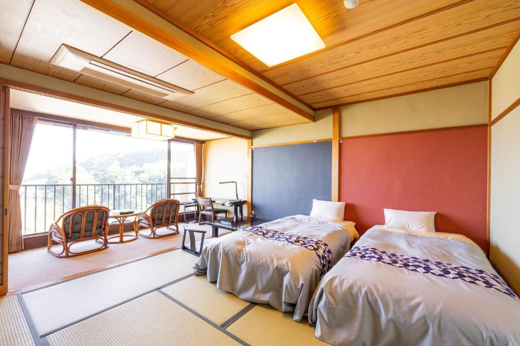 Atagawa Prince Hotel Tatami Room Balcony Beds