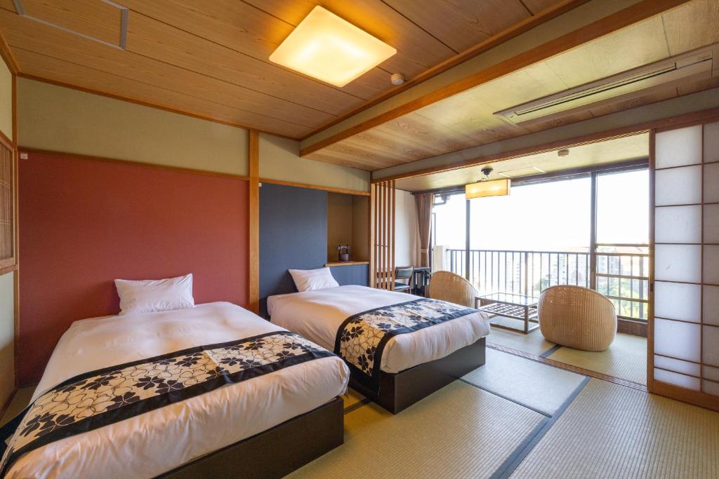 Atagawa Prince Hotel Tatami Room Balcony