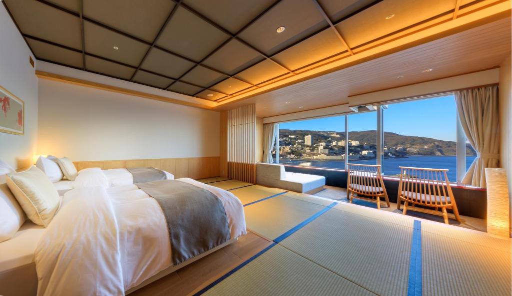 Atakikorakuenhotel Tatami Room Sea View