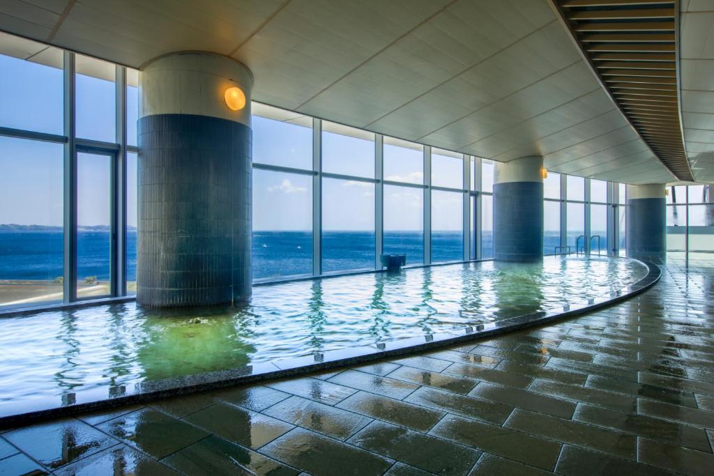 Atami Korakuen Hotel Indoor Onsen Seaview