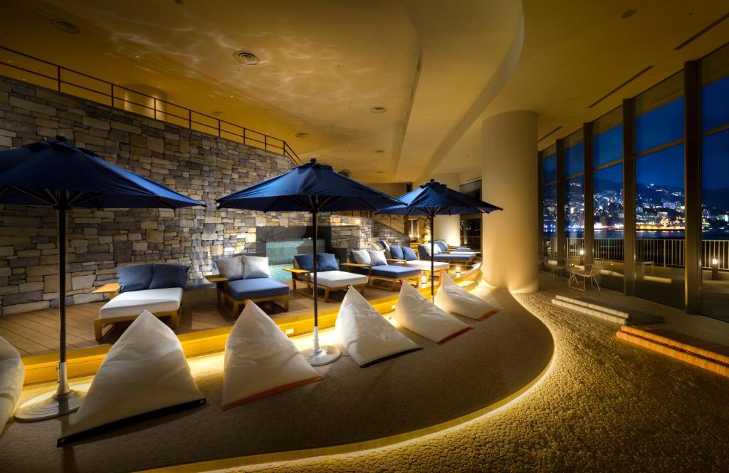 Atami Korakuen Hotel Outdoor Lounge