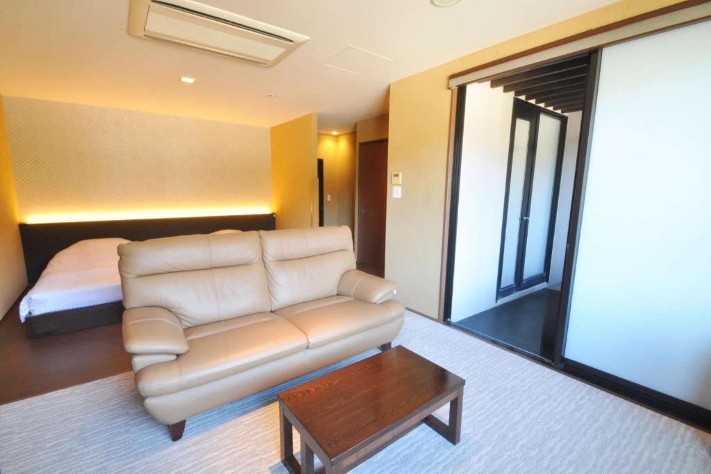 Aura Tachibana Living Room Bedroom