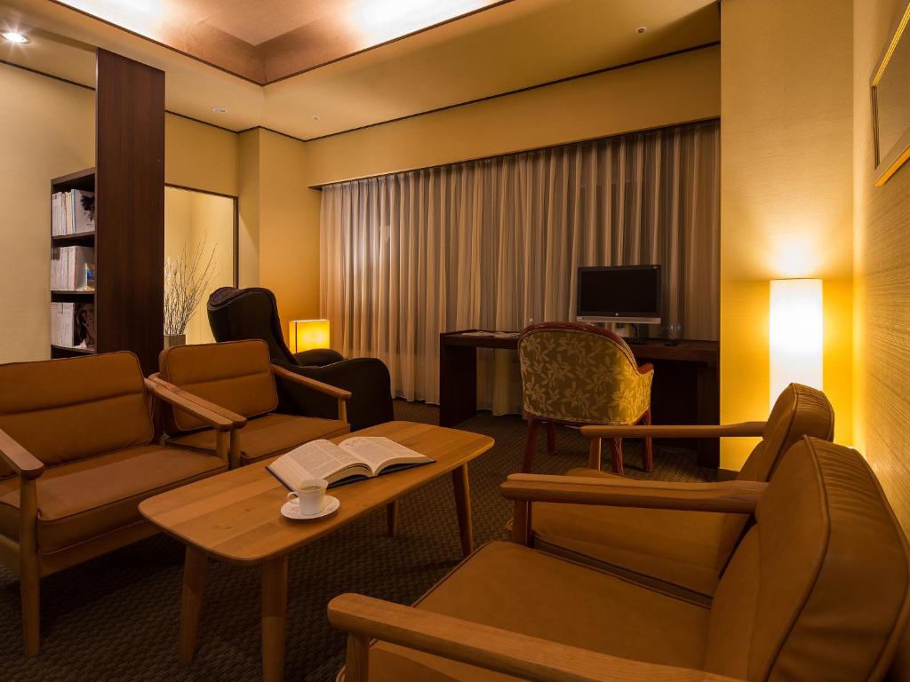 Awaji Yumesenkei Lounge Area
