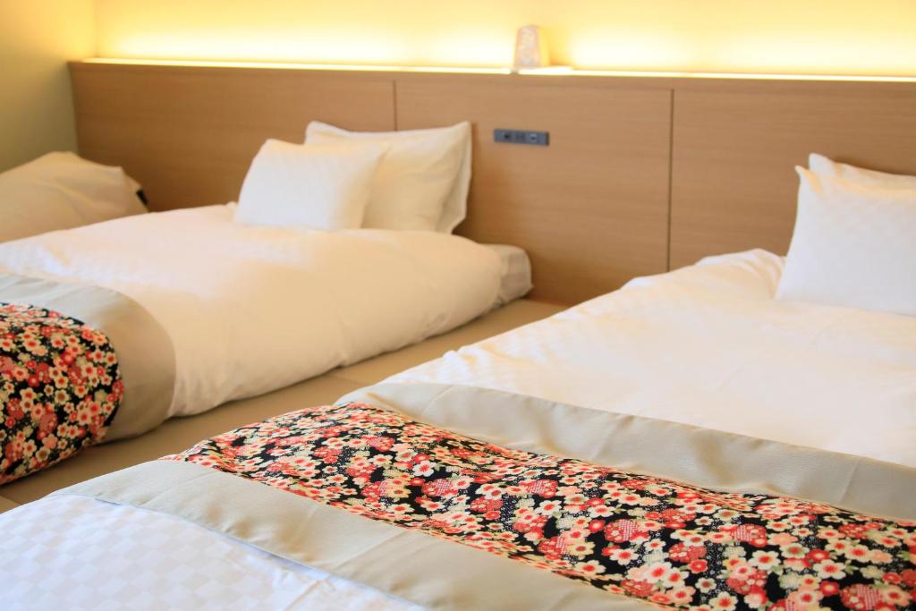 Azuma So Bedroom With Floral Bedding