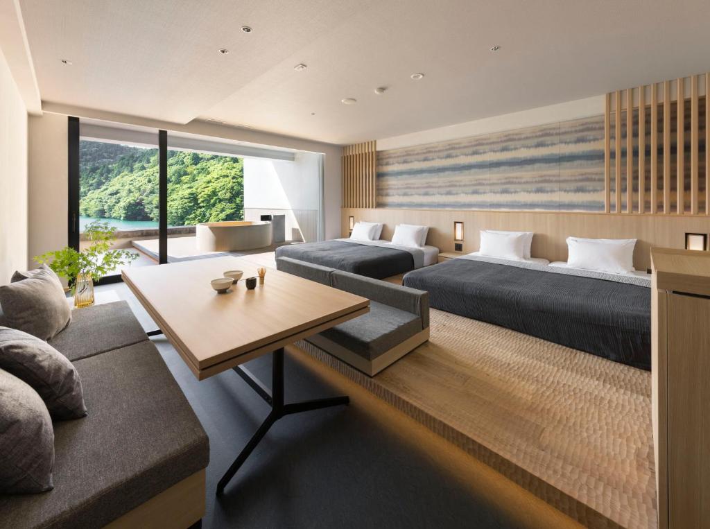 Azumaen Modern Japanese Room