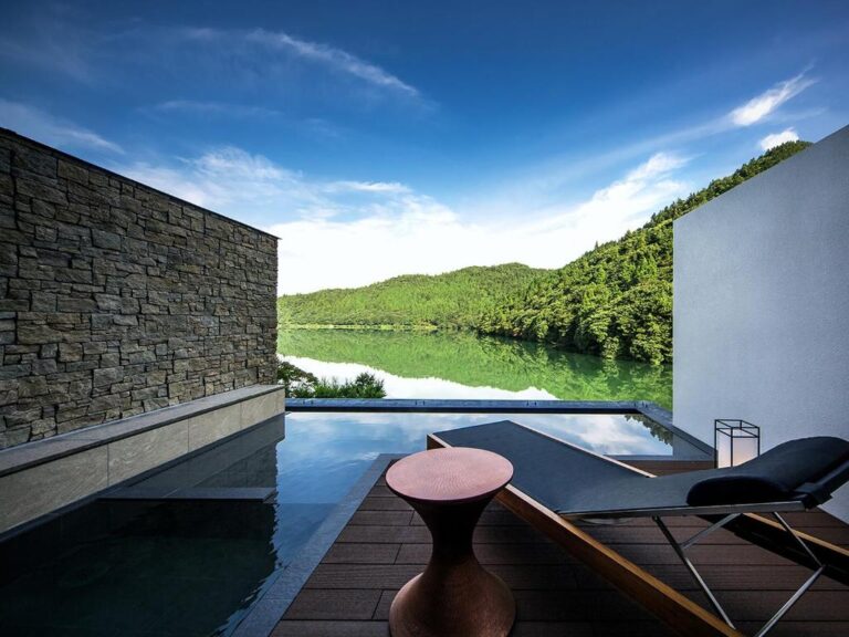 Azumaen Outdoor View Lake