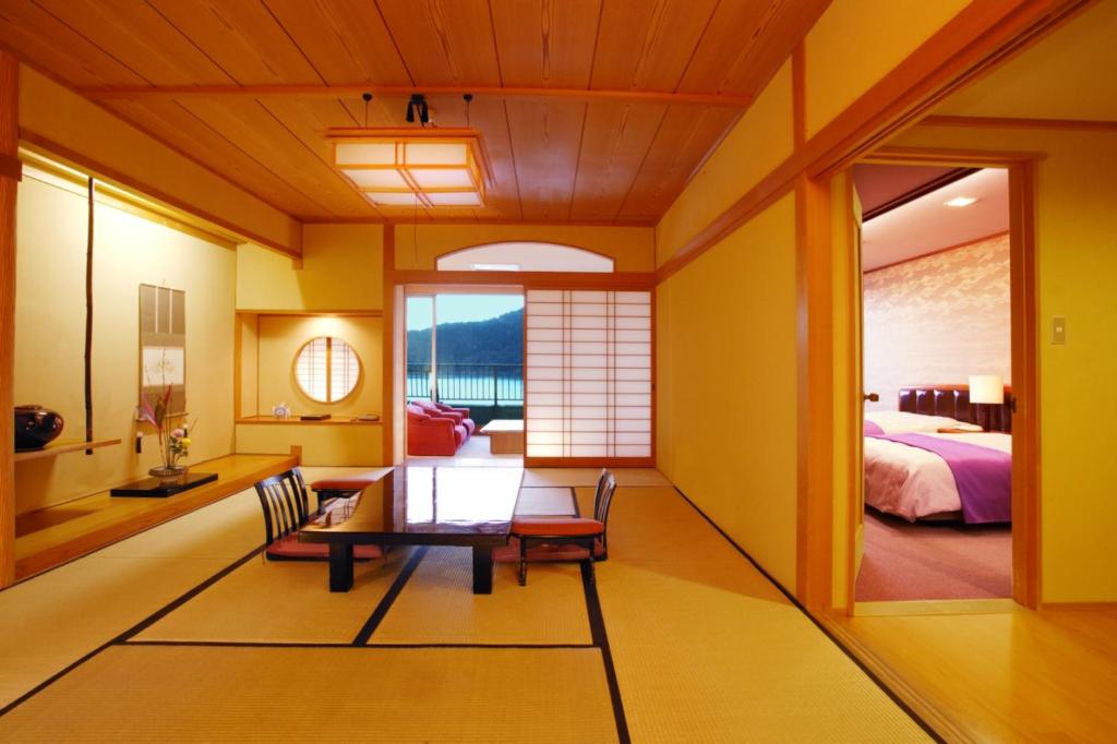 Azumaen Tatami Room Shoji Doors