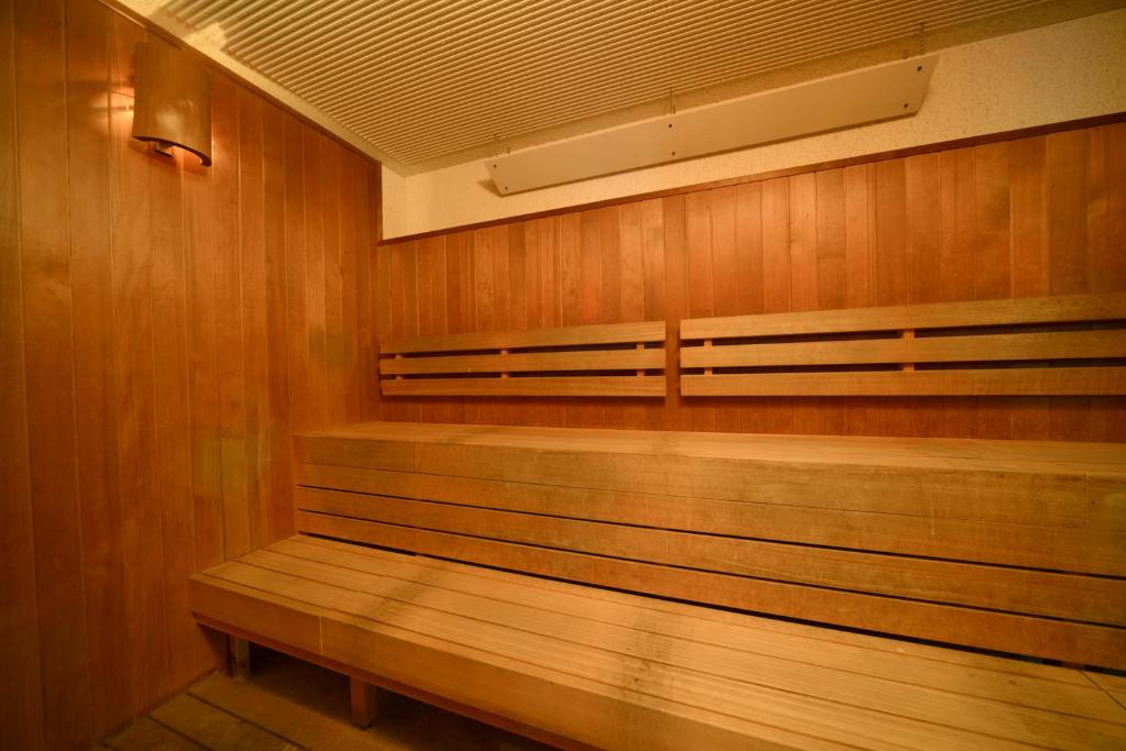 Azumaen Wooden Sauna Room