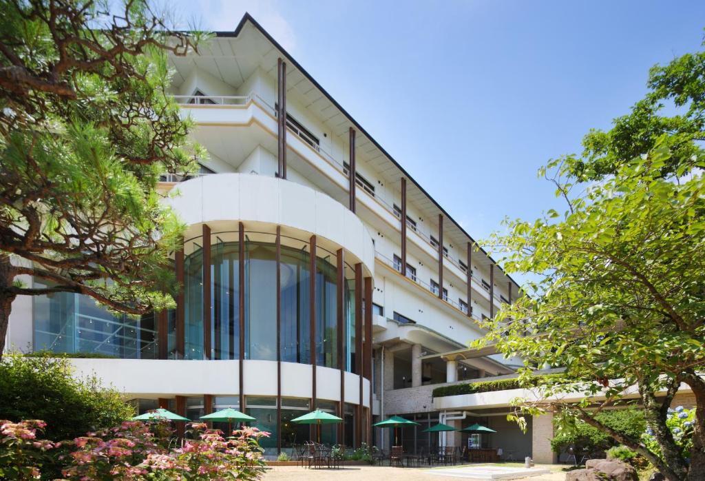 Azumakan Exterior Garden View