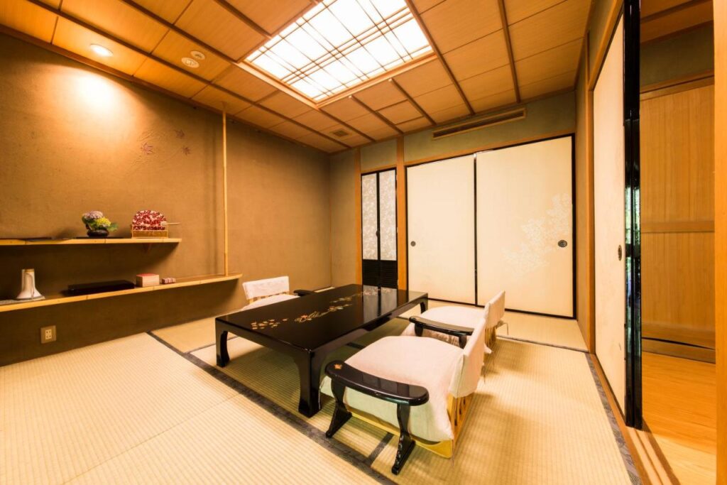 Bettei Senjyuan Traditional Tatami Room