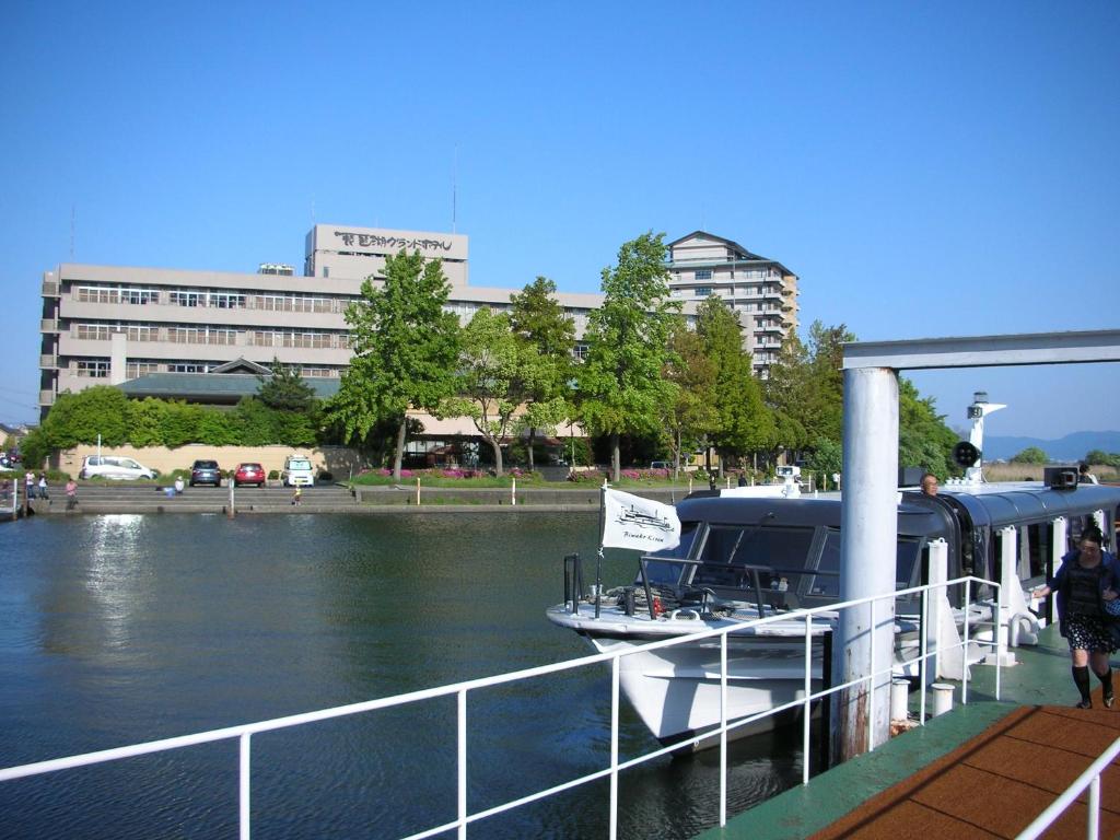 Biwako Grand Hotel Exterior Riverboat