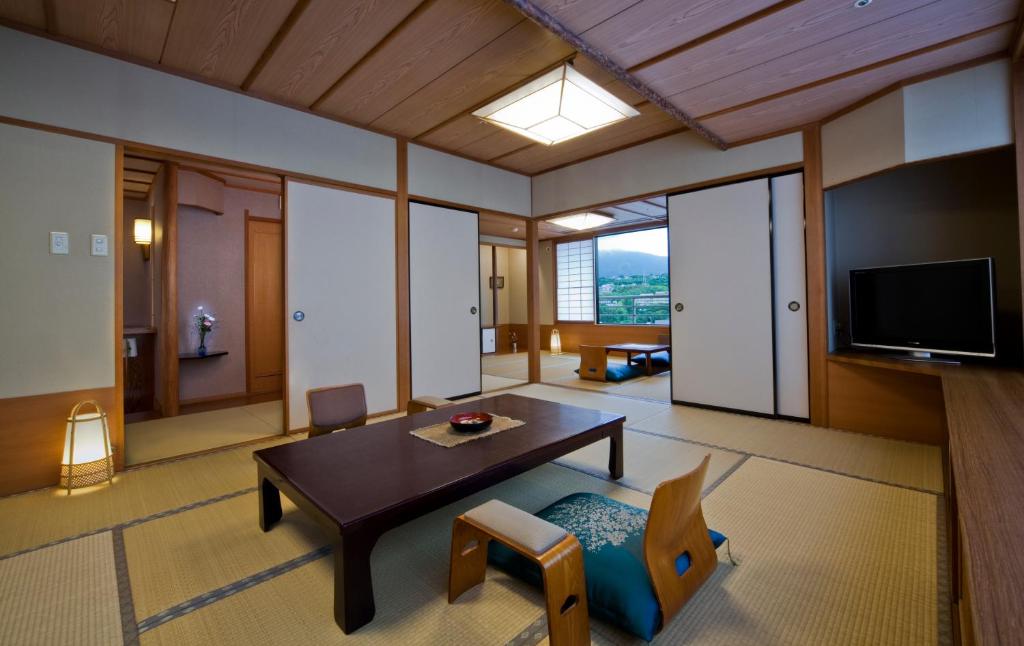 Biwako Grand Hotel Traditional Tatami Room