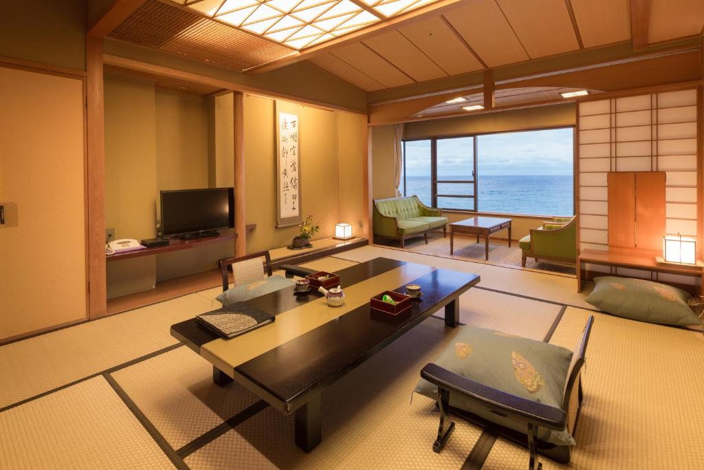 Bousui Ryokan Shizuoka Hotel Tatami Room Sea View