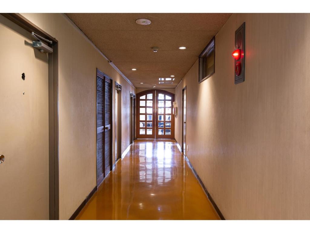 Business Hotel Katsuya Hallway