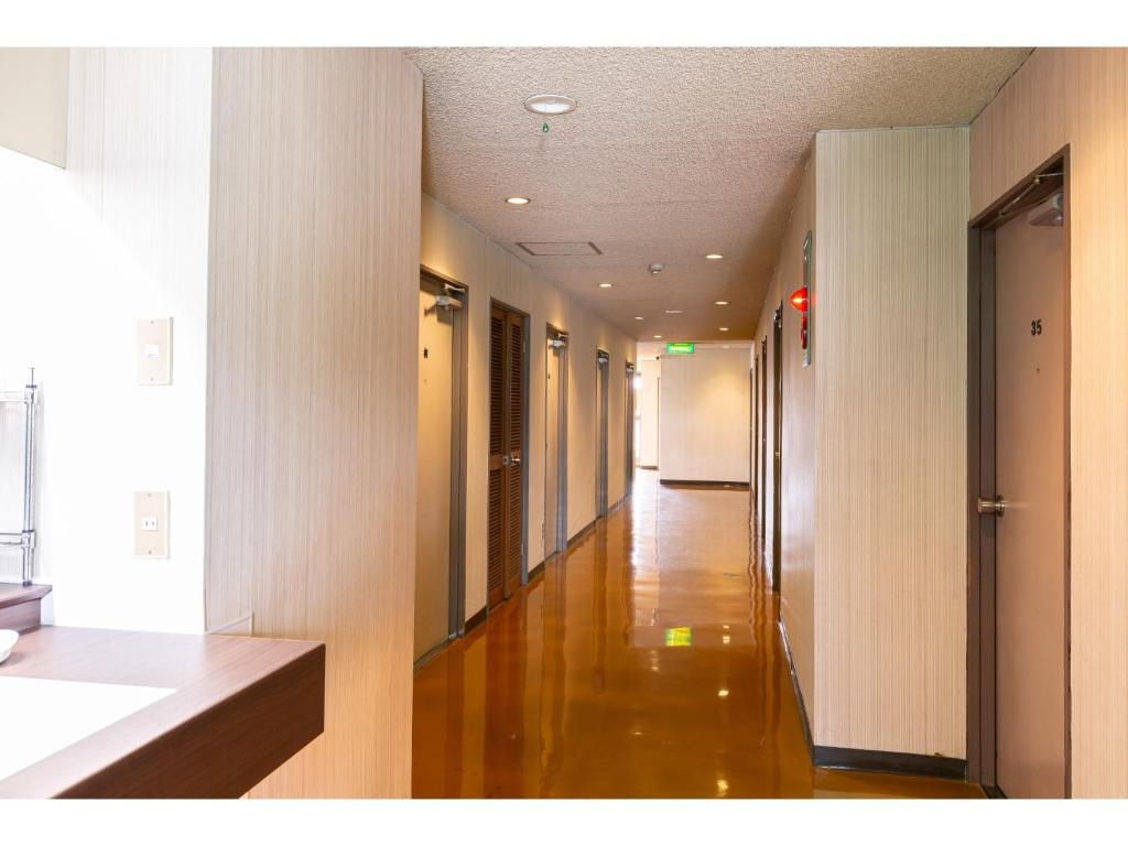 Business Hotel Katsuya Hallway
