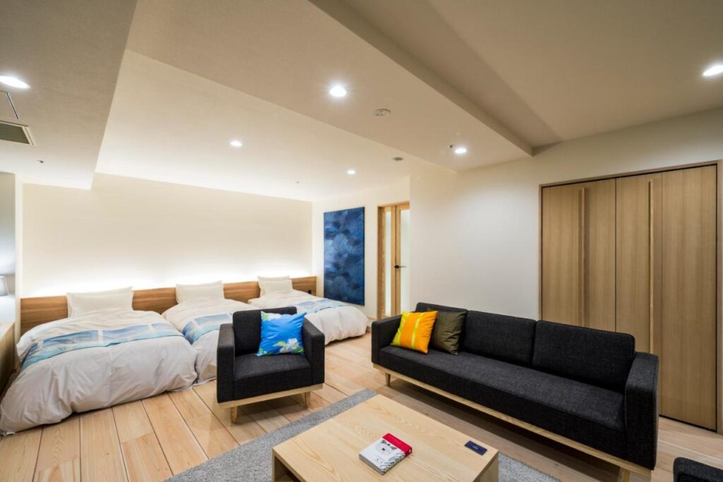 Chaharu Modern Room Beds Sofa