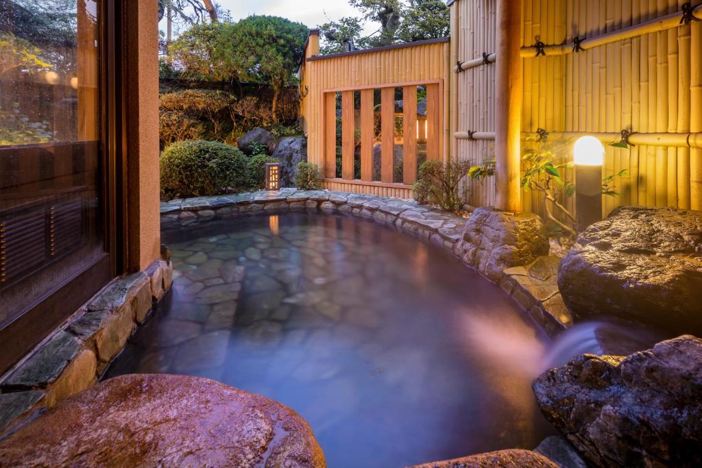 Charoku Annex Outdoor Onsen