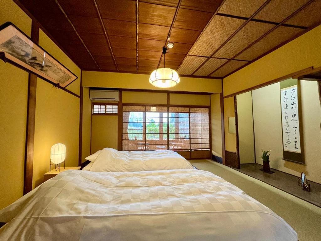 Charoku Annex Traditional Room