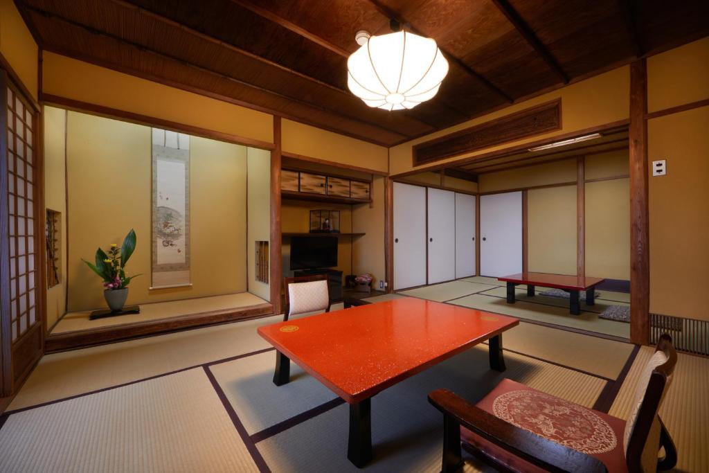 Charoku Annex Traditional Tatami Room