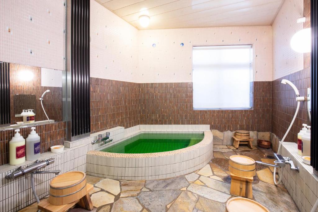 Daibutsu Ryokan Onsen Bathroom