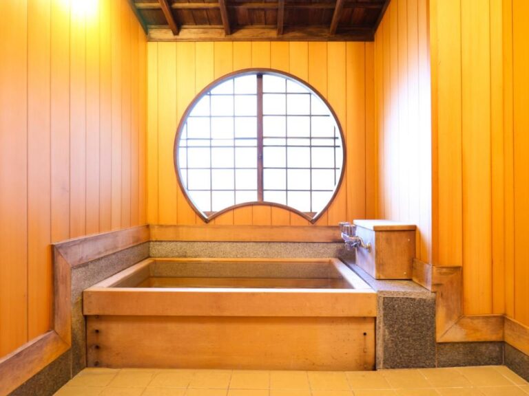Daimaru Besso Ryokan Onsen Room