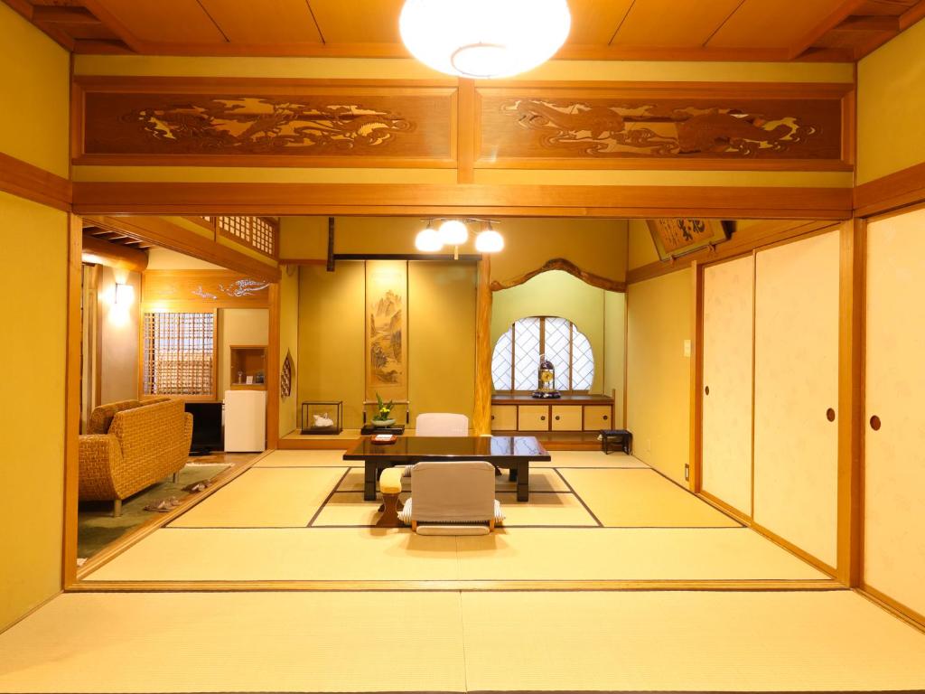 Daimaru Besso Traditional Tatami Room
