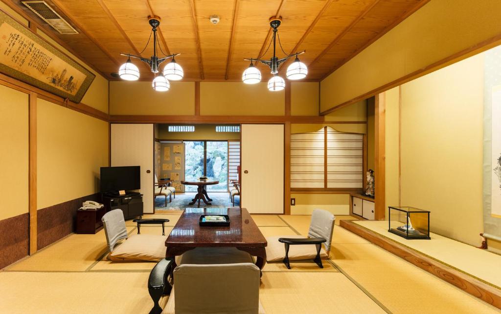 Daimaru Besso Traditional Tatami Room