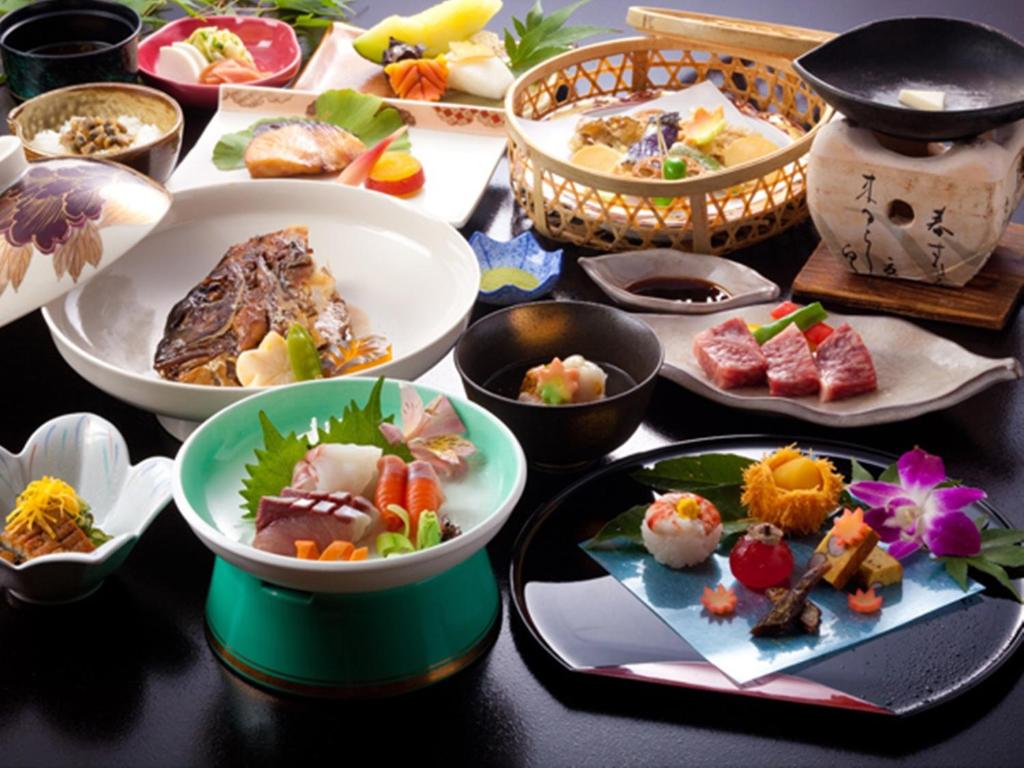 Dantoukan Kikunoya Kaiseki Dishes