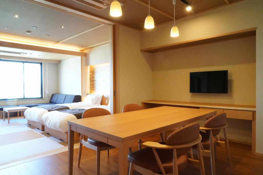 Dantoukan Kikunoya Tatami Room Dining Area