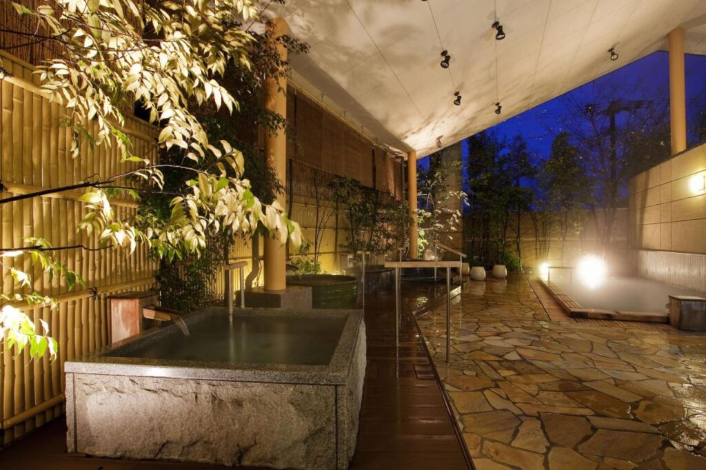 Dogo Prince Hotel Onsen Night