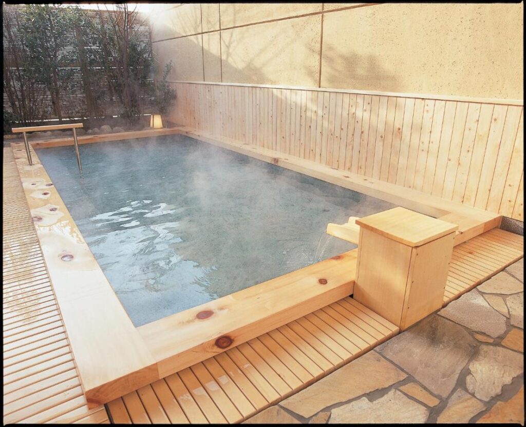Dogo Prince Hotel Outdoor Onsen