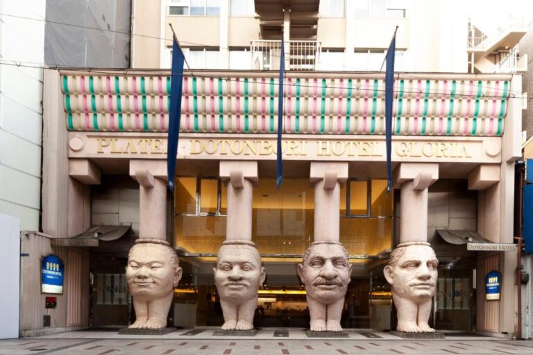 Dotonbori Hotel Entrance Statues