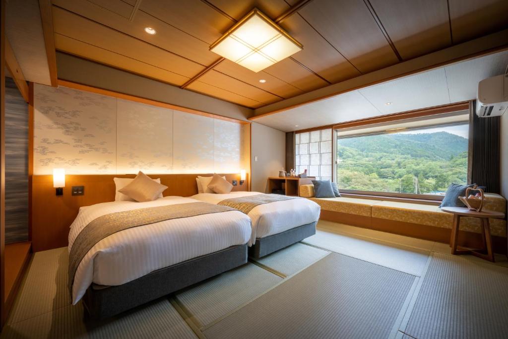 Eirakukan Tatami Bedroom Mountain View